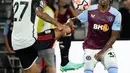 Moussa Diaby memberi dampak positif bagi Aston Villa. Winger 24 tahun mencetak gol pada menit ke-73, usai menerima umpan Douglas Luiz. (AP Photo/John Raoux)