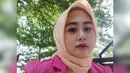 Baru-baru ini, Daus Mini digugat oleh sang istri yang diketahui bernama Shelvie Hana Wijaya. (FOTO: instagram.com/firdaushelvie91/)