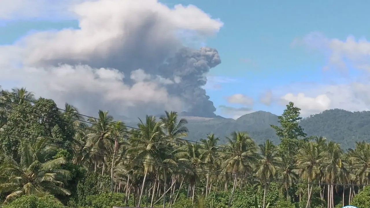 Gunung Dukono