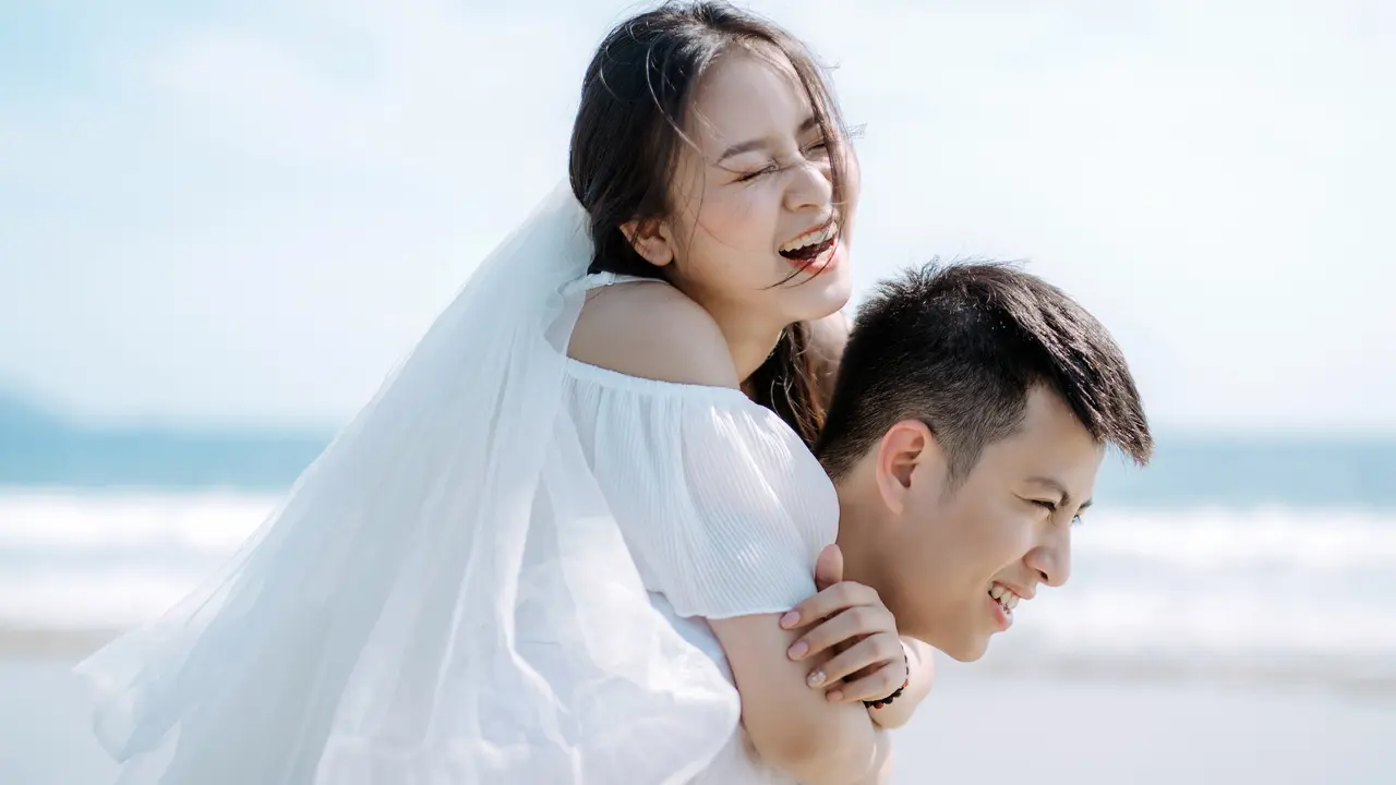 cinta romantis menikah
