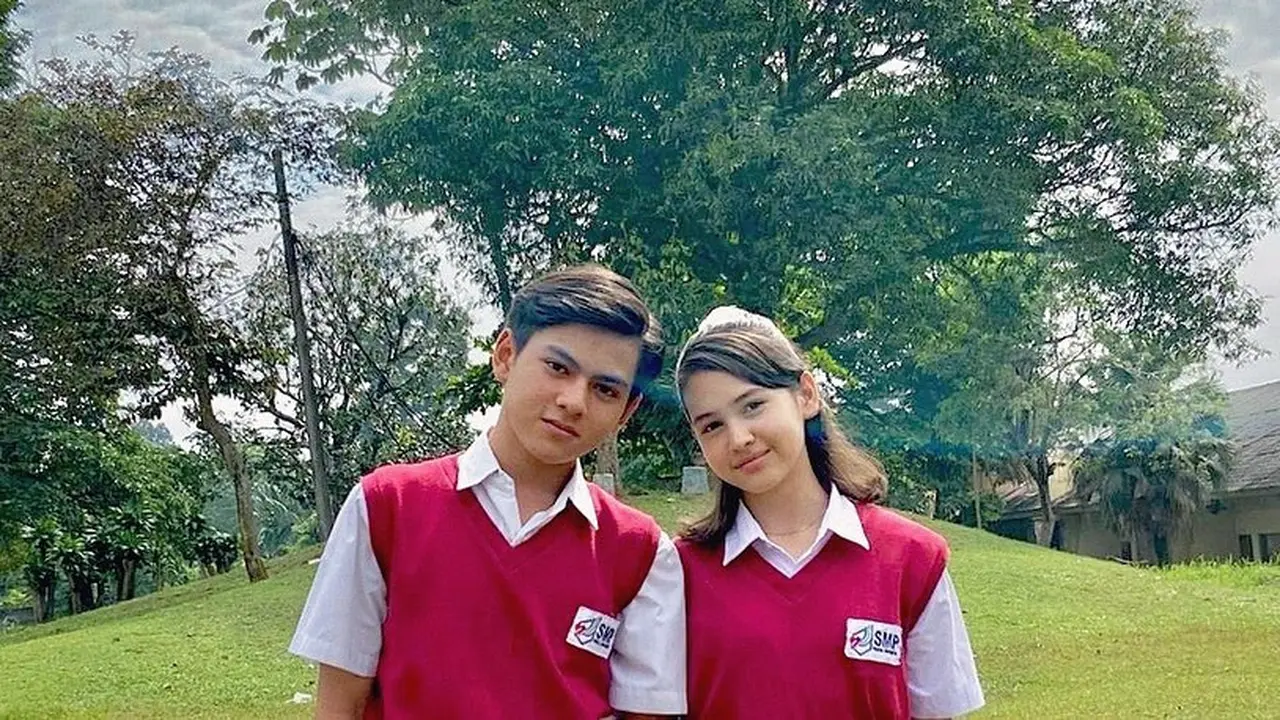 Sudah Kenal Lama Ini 6 Potret Kebersamaan Rey Bong dan Sandrina Michelle