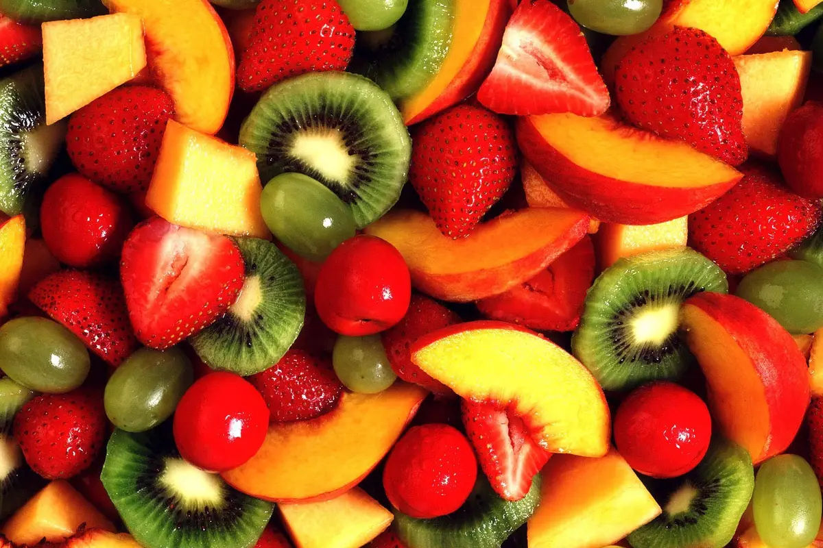 Selain Dimakan, 10 Macam Buah Ini Berguna untuk Kecantikan