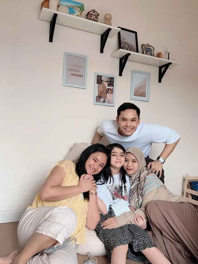 Marshanda dan Sienna