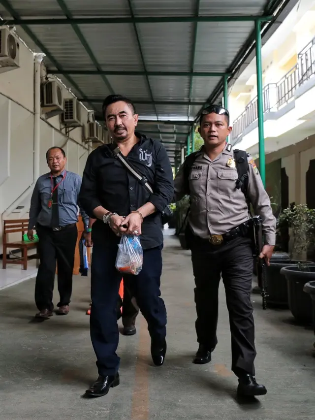 [Bintang] Gatot Brajamusti