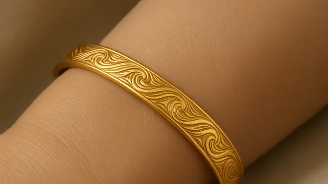Model Gelang Emas Motif Ombak 5 Gram yang Cocok untuk Tangan Berisi/Ilustrasi gambar AI