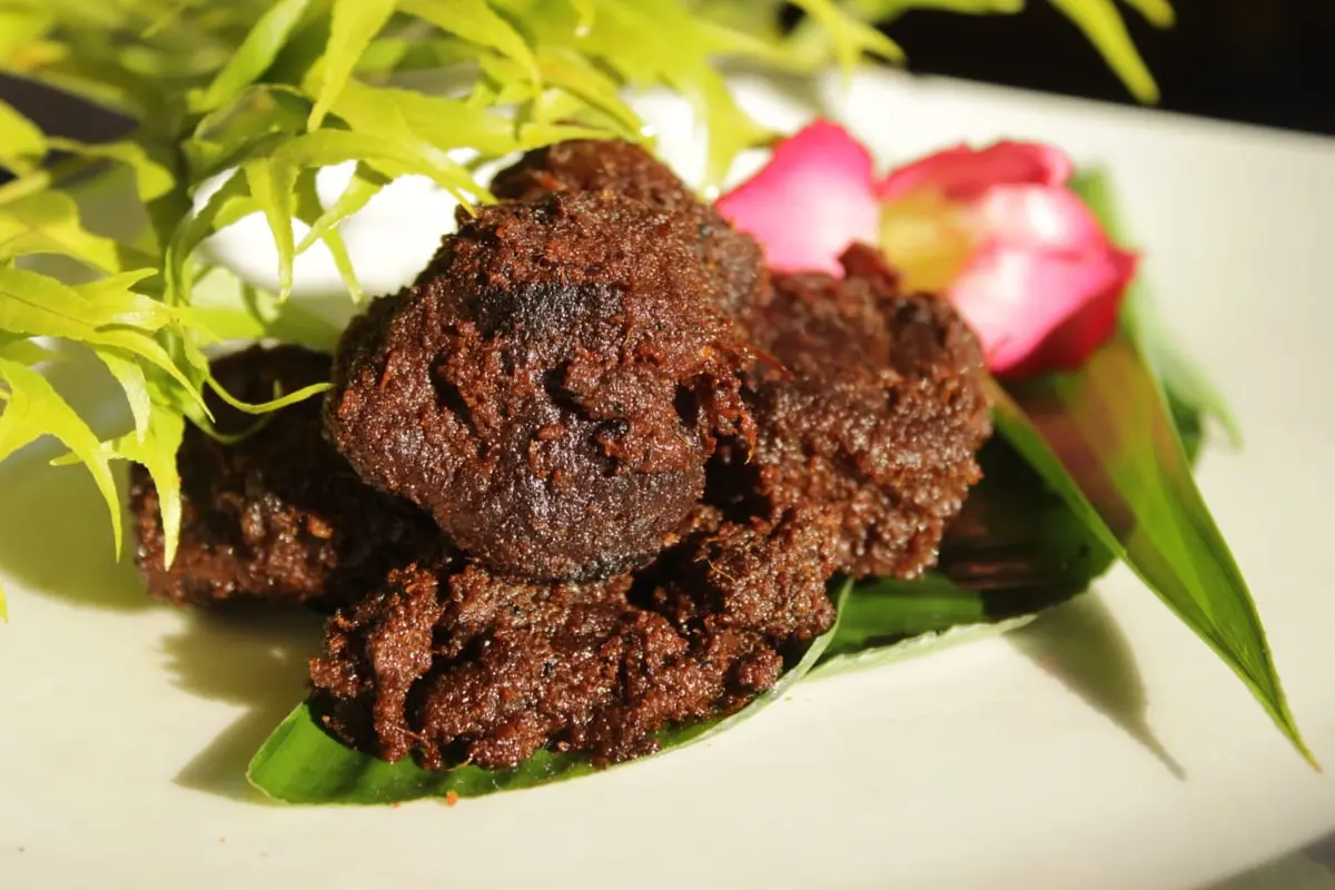 Rendang kuliner khas Minangkabau