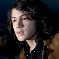 Menghadapi masa-masa remaja nyatanya tidak semudah yang dibayangkan oleh Shawn Adrian. (Andy Masela/Bintang.com)