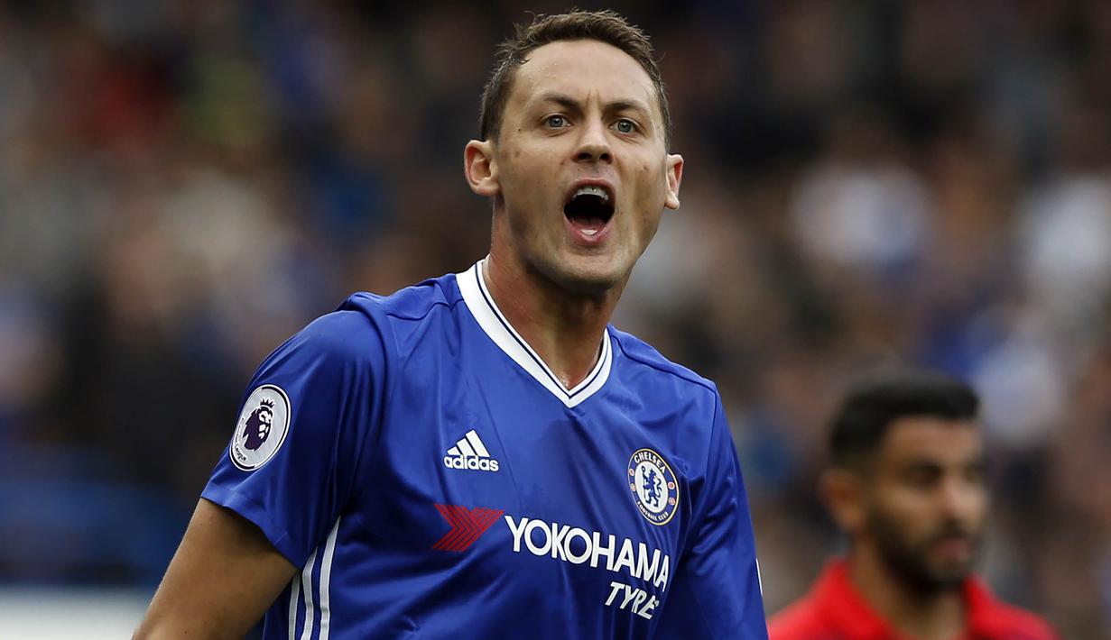 Nemanja Matic diikat Manchester United dengan kontrak berdurasi tiga tahun. (AP/Alastair Grant)