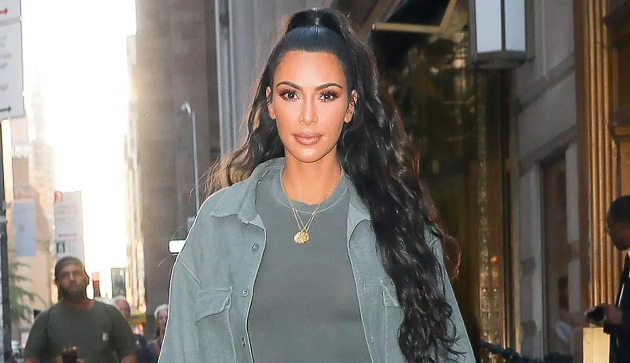 Tak jarang, Kim Kardashian mengunggah foto seksi atau bahkan tanpa busana di Instagram. (ZapatA-MEGA - USMagazine)