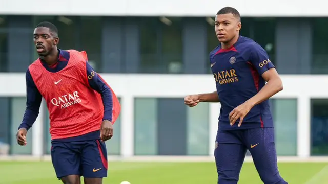 Foto: Momen Semringah Kylian Mbappe saat Kembali Berkumpul Bersama Skuat PSG