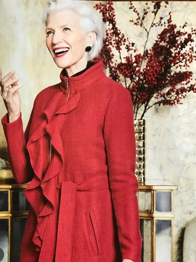 Maye Musk Ibunda Elon Musk Jadi Ikon Fashion di Usia Senja. [@mayemusk]