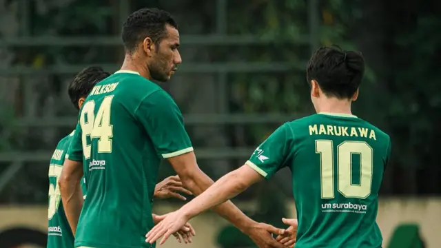 5 Potret Aksi Jose Wilkson di Laga Uji Coba Persebaya, Striker Tajam