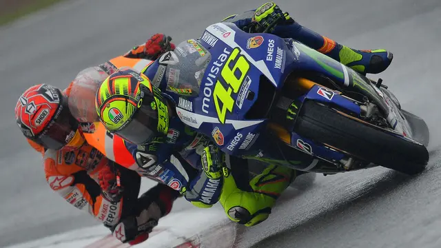Foto: Kilas Balik, 5 Persaingan Terpanas Rossi dan Marquez di Ajang MotoGP