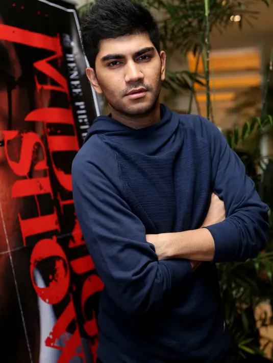 Diakui pula oleh Gandhi jika ia merasa beruntung selama  syuting film yang mengisahkan tentang bioskop yang sedang diambang kebangkrutan ini  lantaran sikap Acha yang tak sungkan dalam berbagi ilmu. (Andy Masela/Bintang.com)