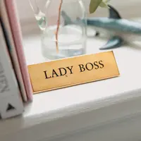 Busana Kerja untuk tampil seperti bos (Photo by Marten Bjork on Unsplash)