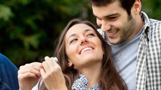 [Bintang] Pacar Nggak Pernah Bilang Cinta? 5 Hal Ini Harus Kamu Pahami