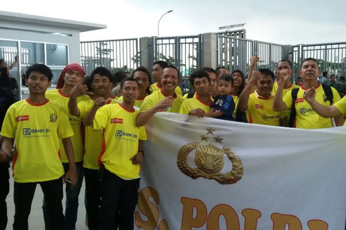 Suporter PS Polri