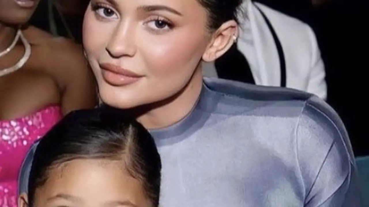 Tampilan Terbaru Stromi Webster Anak Kylie Jenner
