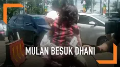 Mulan Jameela dan Camelia Malik mengunjungi Ahmad Dhani yang ada di LP Cipinang.