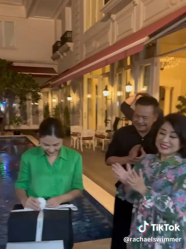 Jessica Mila dan Mertua