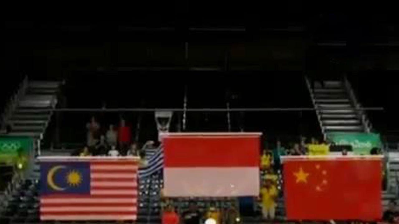  Bendera Indonesia Berkibar Berkat Kemenangan Owi-Butet 