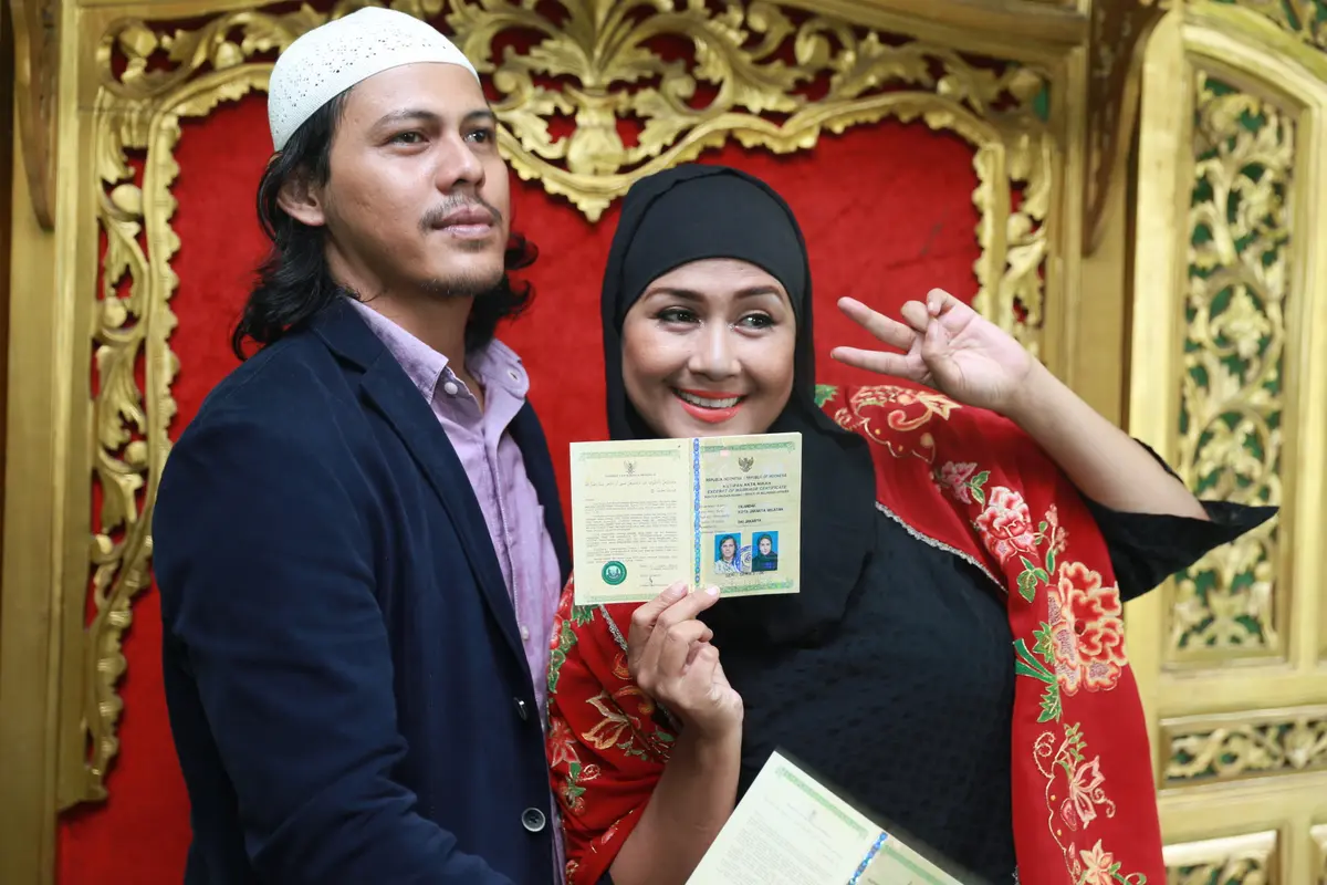 [Bintang] Ria Irawan - Mayky Wongkar