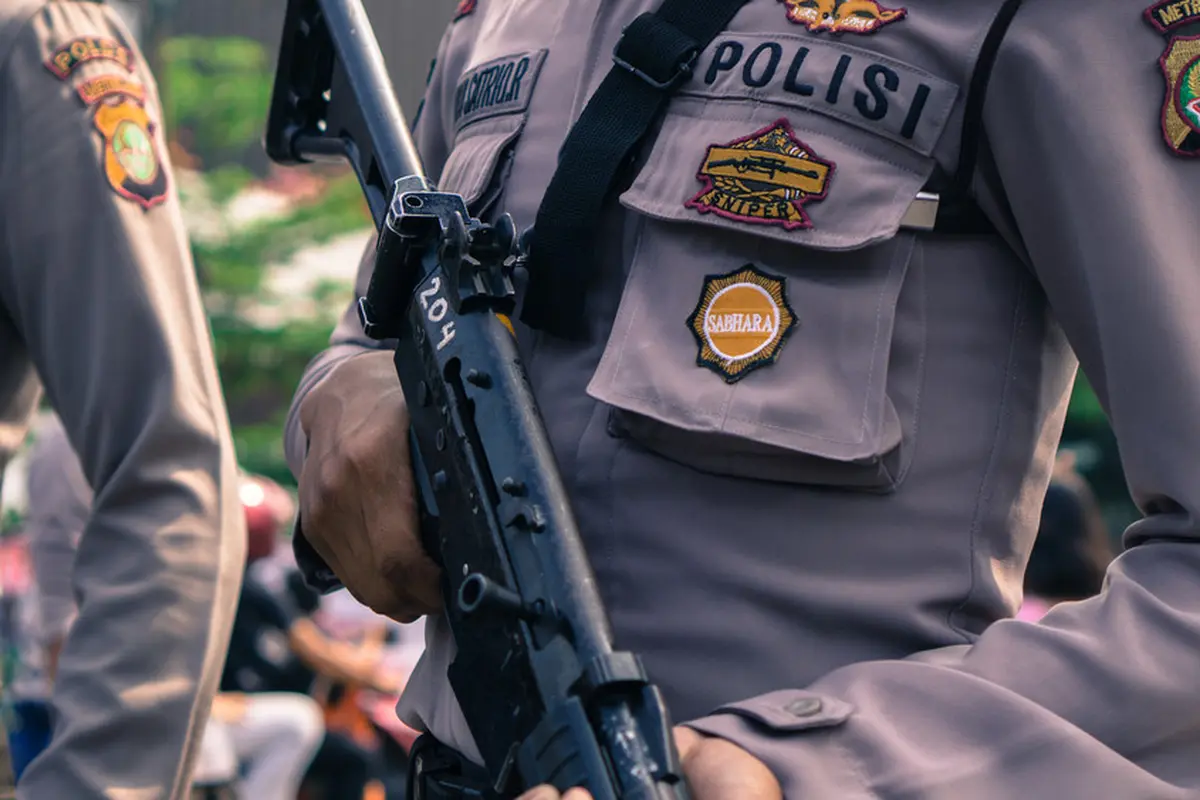 ilustrasi Polwan Jubelina Wally bertugas di perbatasan RI dengan berbagai masalah yang terjadi di sana (ardiwebs/Shutterstock)