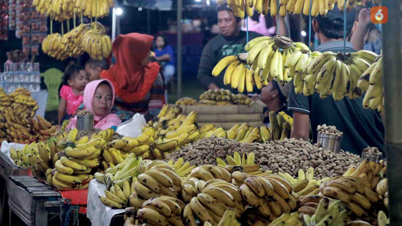 Pasar malam di Malam Qunut (Arfandi Ibrahim)