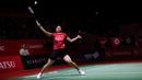 Pebulutangkis tunggal putri Indonesia, Gregoria Mariska bertanding melawan pebulutangkis China, Han Yue pada laga perempatfinal Indonesia Masters 2023 di Istora Senayan, Jakarta, Jumat (27/01/2023). Gregoria kalah dengan skor 21-12, 8-21, 16-21. (Bola.com/Bagaskara Lazuardi)