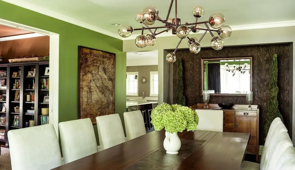 Leafy Green adalah warna-warna yang seperti kamu bawa dari luar, kemudian kamu masukkan ke dalam rumah. Rumahmu akan memiliki suasana hijau yang rindang. Foto: Good House Keeping.