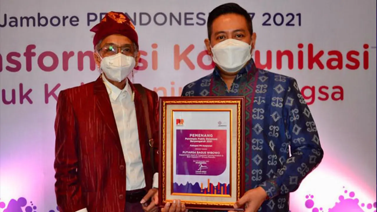 Head of Corporate Communication Elnusa Petrofin Sabet Penghargaan Pemimpin Humas Berpengaruh 2021