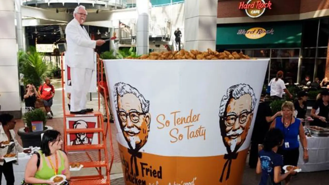 Ini Rekor Ayam Goreng Gratis Terbanyak di Dunia