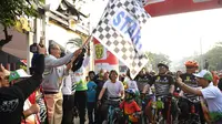 Gowes Sepeda Nusantara Etape Banjarmasin sebagai rangkaian acara Puncak Peringatan Hari Olahraga Nasional (Haornas) ke-36.