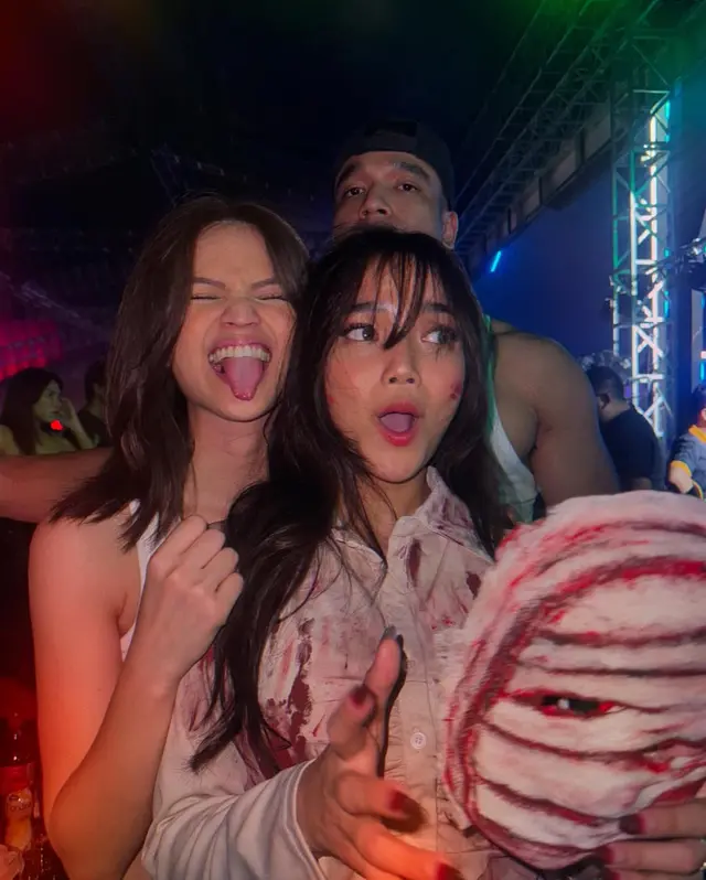 6 Potret kedekatan Fuji dan Maudy Effrosina ini kompaknya kayak saudara kandung