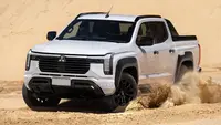 Wajah Baru Mitsubishi Triton Mulai Terungkap, Ada Sentuhan Pajero