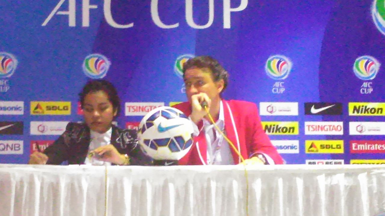 Pelatih New Radiant Mika Edvard Armas Lonnstrom