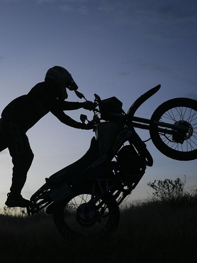 Ketika Nyali Mengendalikan Kuda Besi Dihentikan Pandemi
