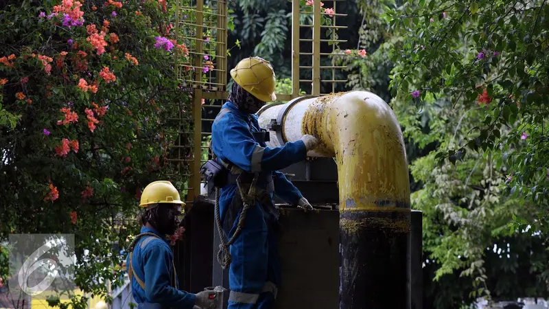 20160921-Pekerja Jaringan Pipa Gas PGN-Jakarta- Helmi Afandi