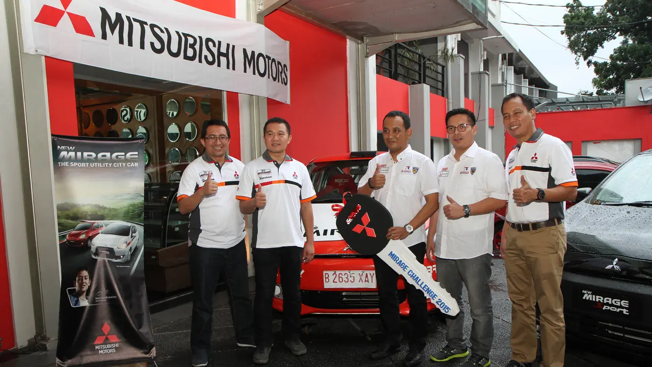 Mitsubishi Hibahkan 12 New Mirage untuk Pembalap Pemula