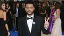 Kehadirannya di Chicago, sepertinya Selena akan menemani kekasihnya, The Weeknd yang akan tampil di daerah itu. Tampilannya itu merupakan yang pertama sejak beberapa hari The Weeknd melakukan turnya. (AFP/Bintang.com)