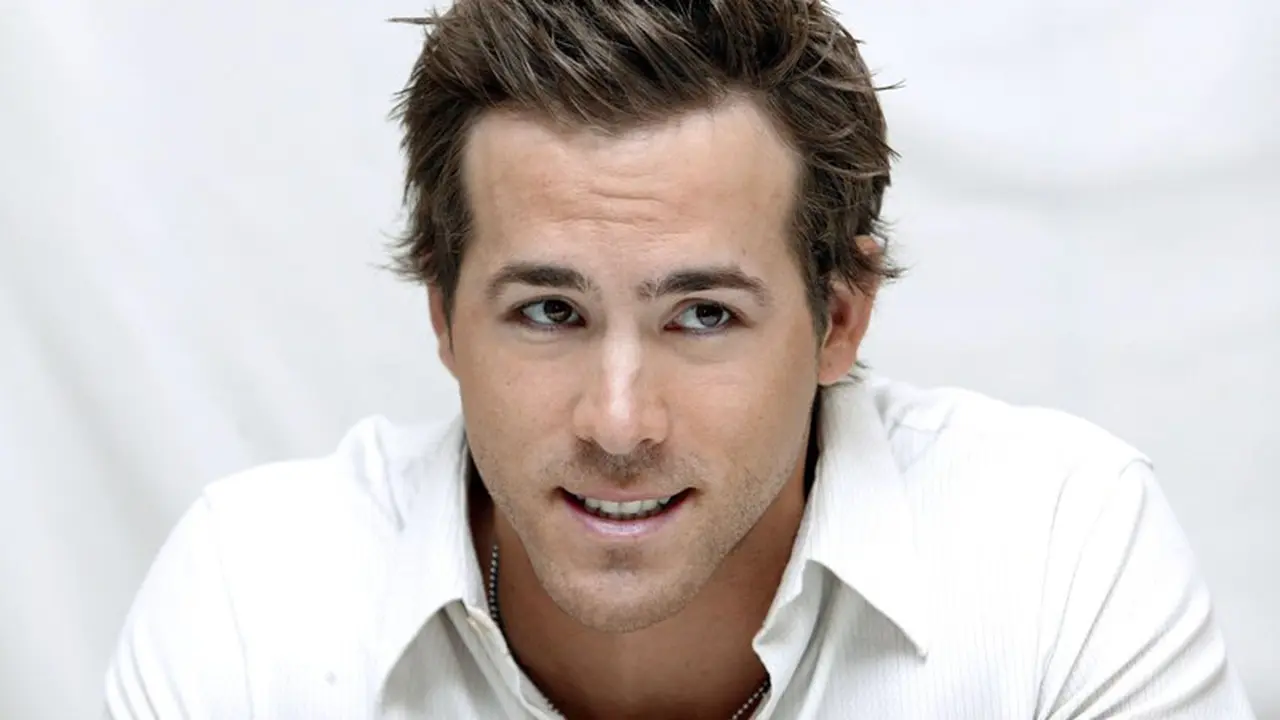 [Bintang] Ryan Reynolds
