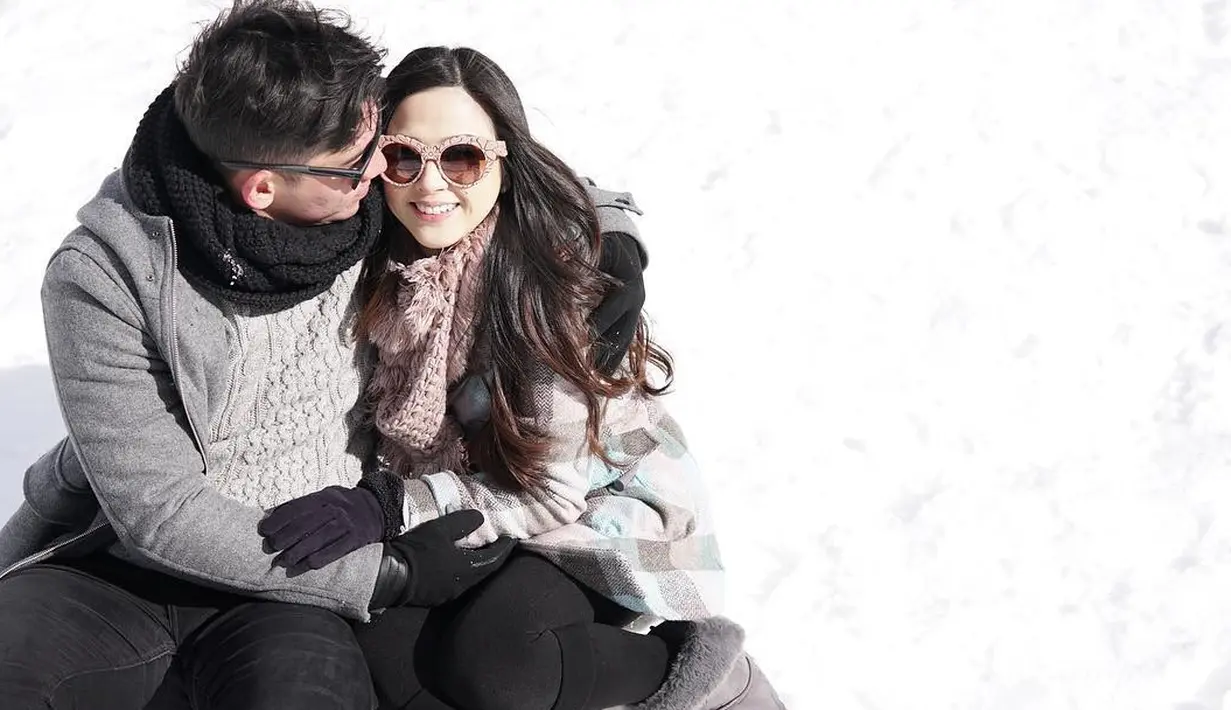 Hal itu terlihat dari unggahan foto yang dilakukan belum lama ini. Franda mengaku sering ditinggal suami yang kembali sibuk syuting stripping.  (Instagram/frandaaa87)