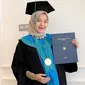 Novia Giana jalani wisuda profesi dokter dalam kondisi hamil (Foto: Instagram/@noviagianan)