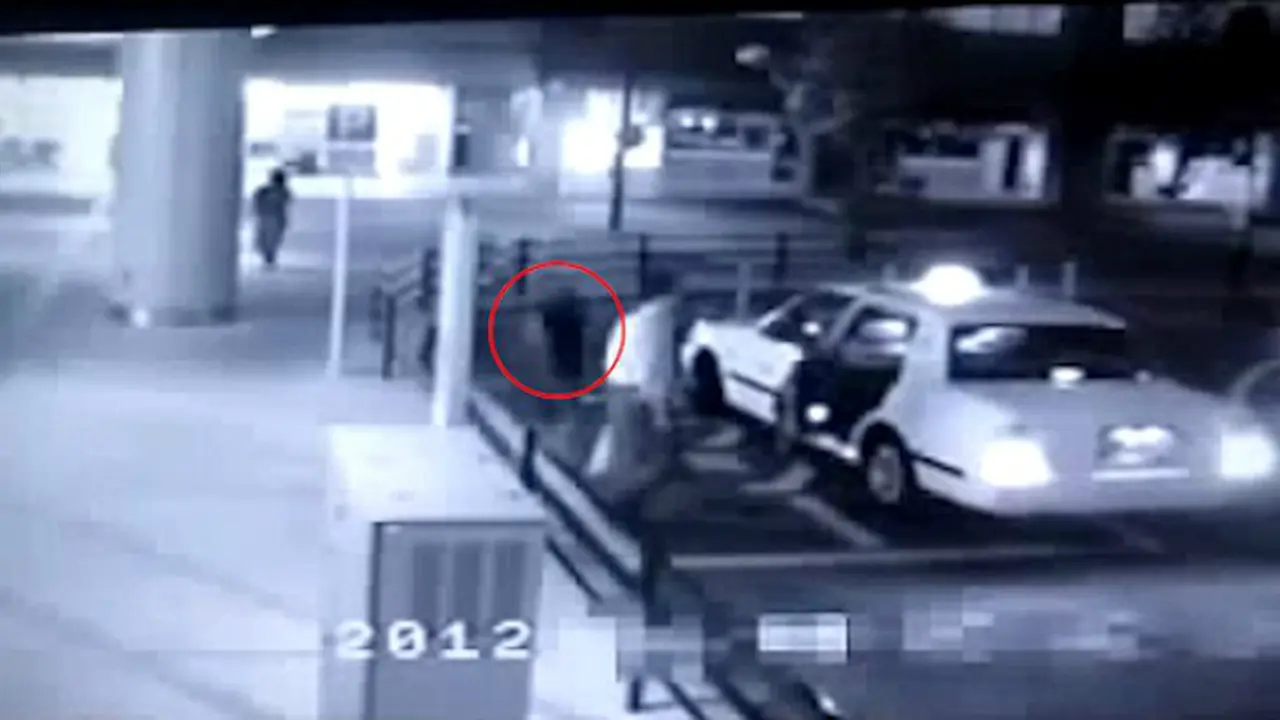 Sosok 'hantu' yang membuntuti seorang pria