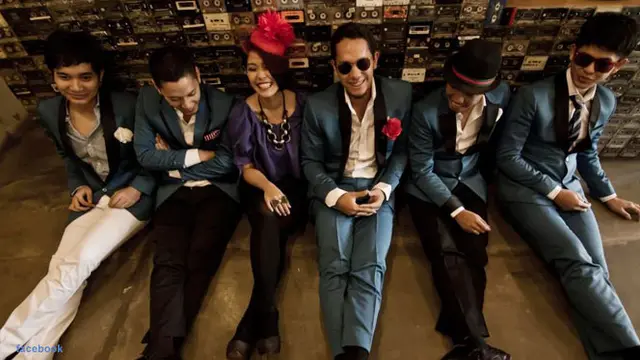 maliq-d-essentials-130528c.jpg