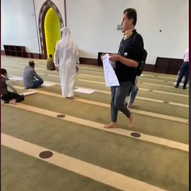 Masjid di Mal Dubai Punya Fasilitas Serba Digital dan Sajadah Sekali Pakai