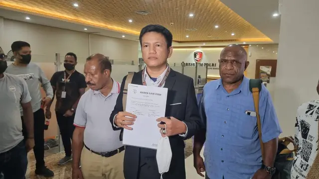 Pengacara Penjabat (Pj) Gubernur Papua Barat Paulus Waterpauw laporkan pengacara Gubernur Papua Lukas Enembe, Stefanus Roy Rening
