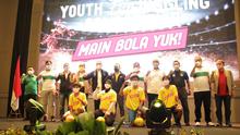 Menpora dan Ketum PSSI menghadiri Youth Fun Juggling Competition yang berakhir di Surabaya