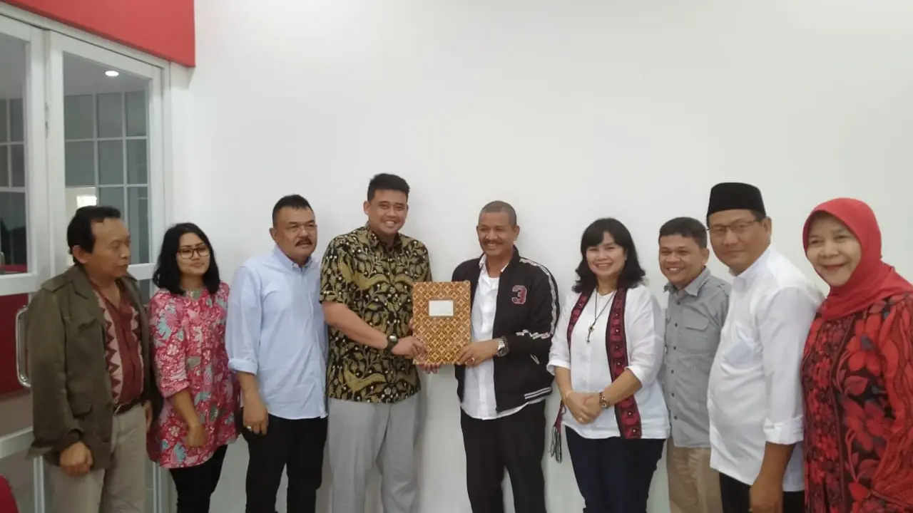 Bobby Nasution kembalikan formulir