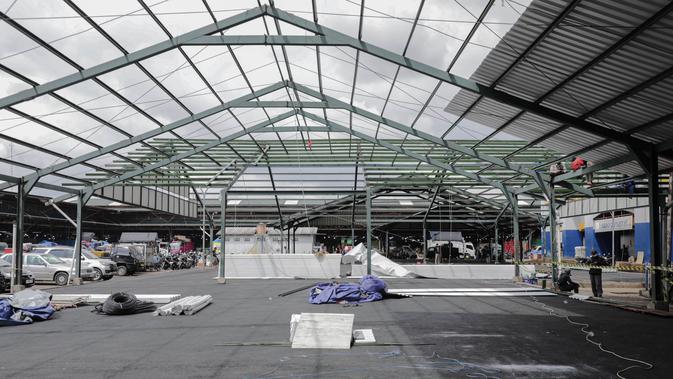 Pedagang Pasar Induk Kramat Jati Mulai Tempati Kios Sementara Usai Kebakaran, Berharap Usaha Makin Berkah